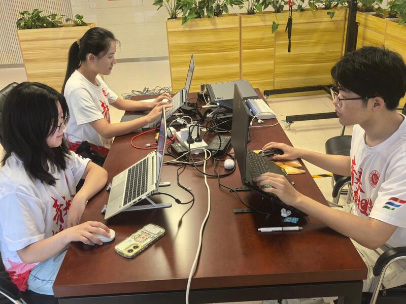 乐动平台新手怎么玩附属医院信息科